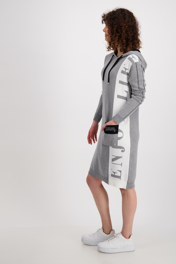 MONARI Midi Strick Kleid mit Kapuze und aufgesetzter Tasche - Mode Wendeln  Shop