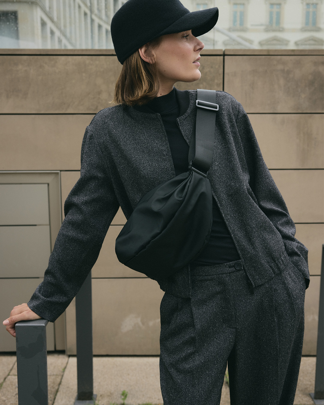 OPUS Damen-Blouson JURLA Regular aus Viskose Mix in schwarz-anthrazit