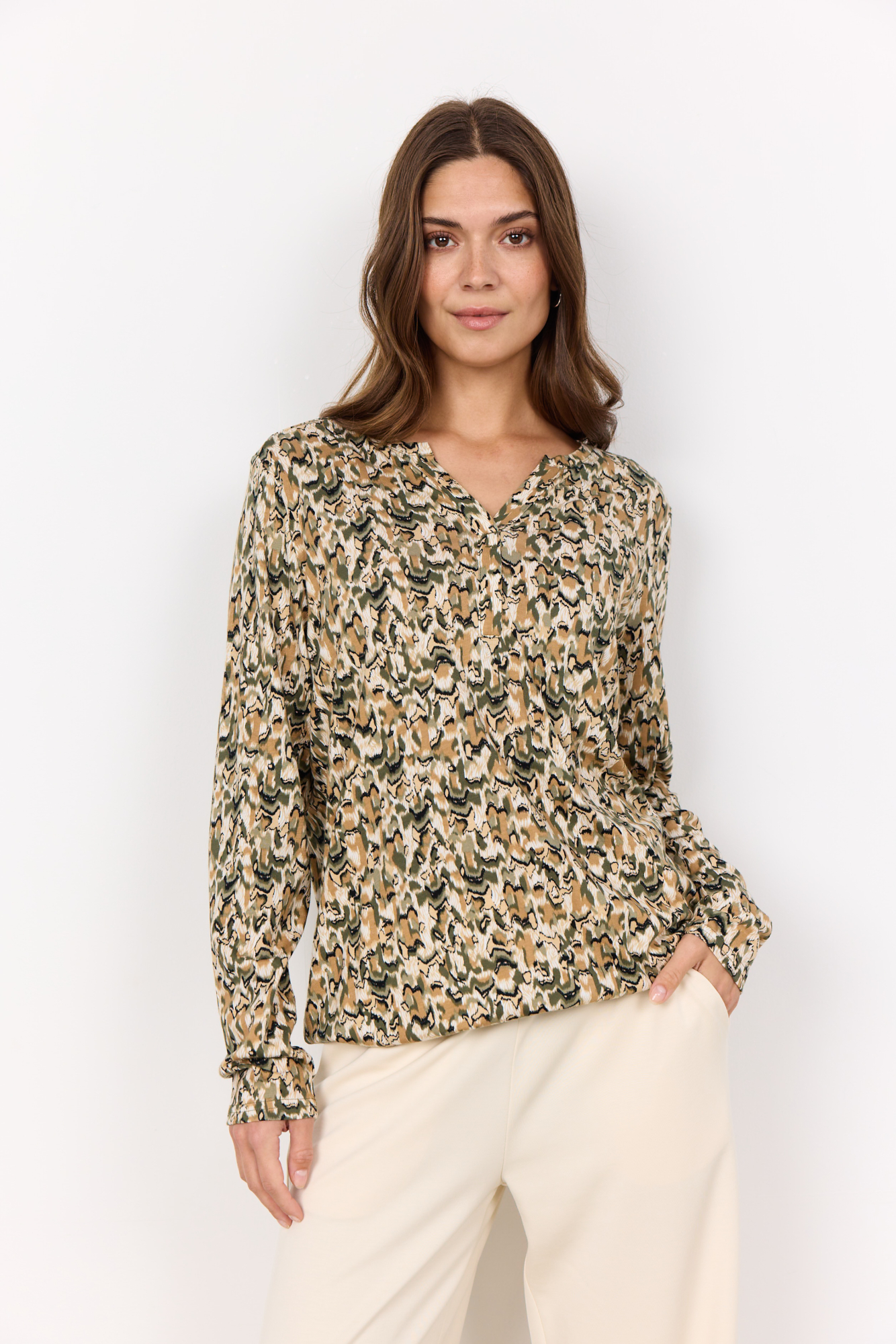 SOYACONCEPT Damenbluse mit Alloverprint Felicity in c dark olive combi