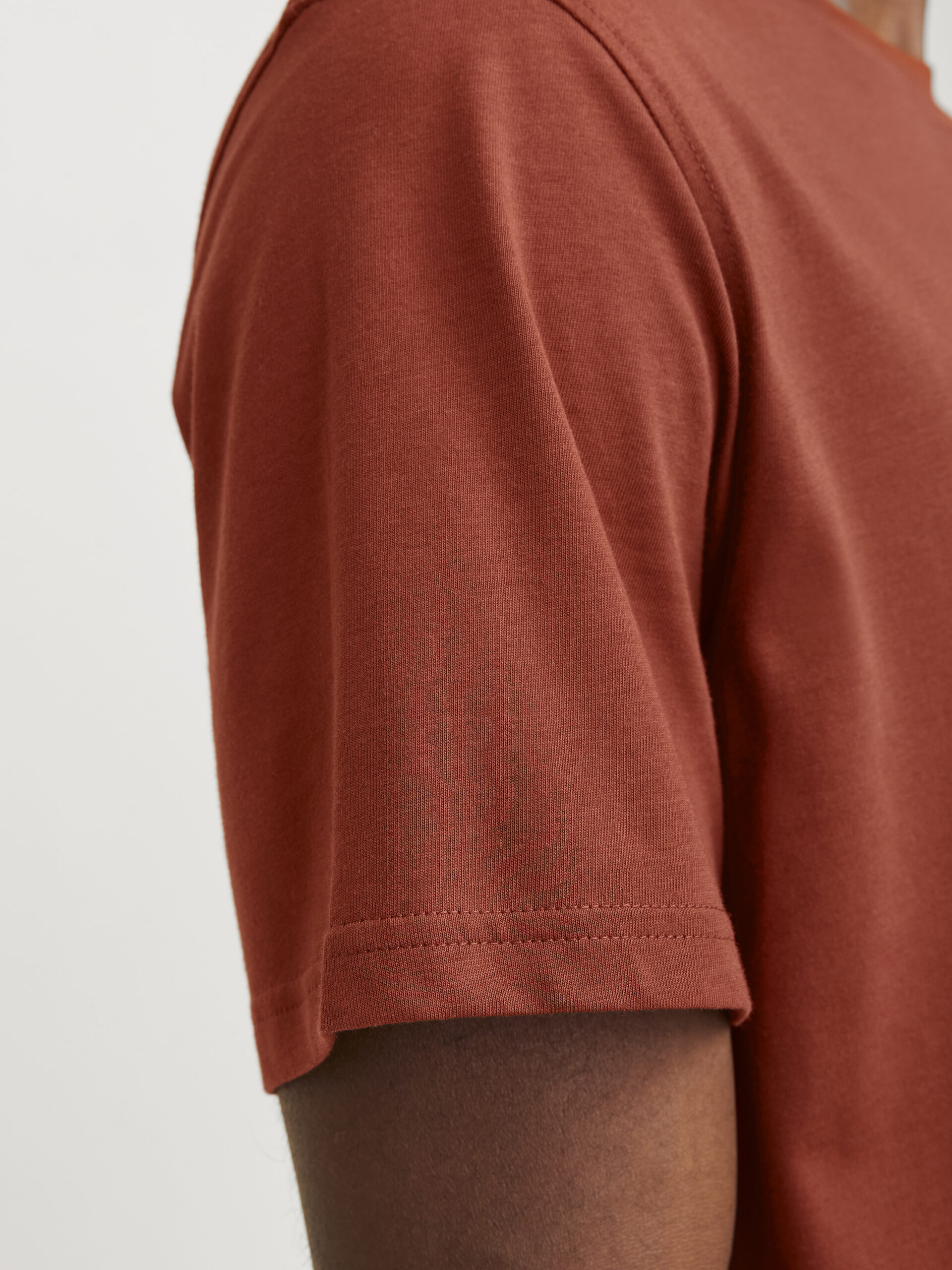 JACK&JONES JORFREDERIKSBERG TEE SS CREW NECK NOOS