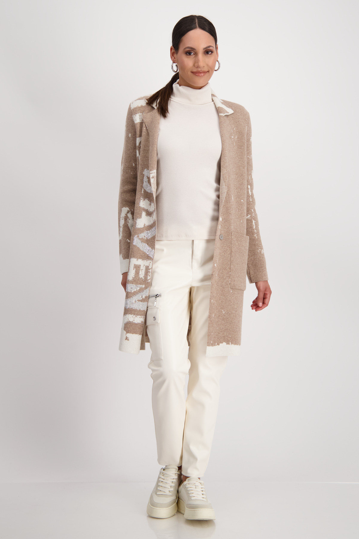 MONARI Damen Strickmantel mit Strassschrift