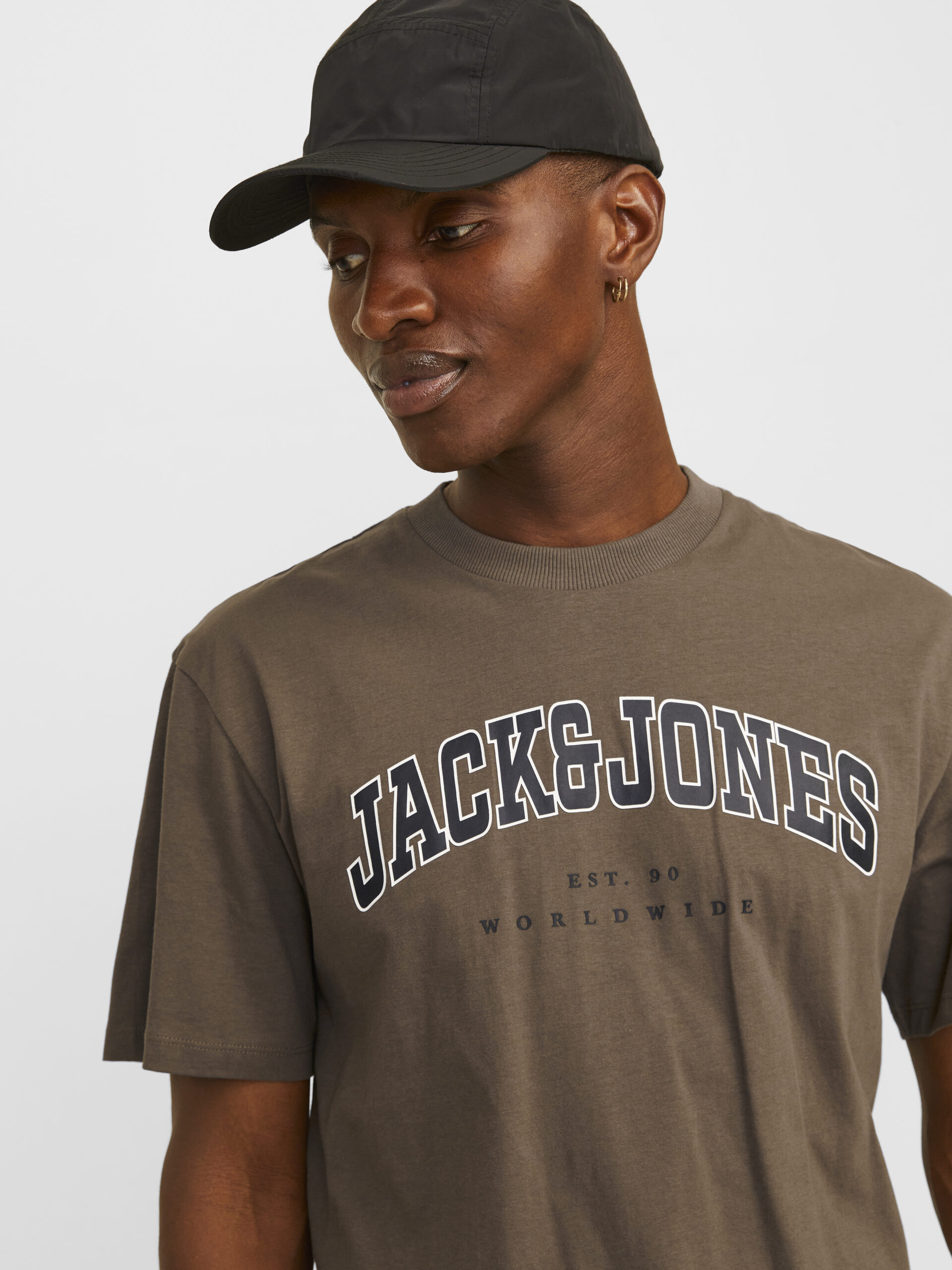 JACK&JONES Herren T-Shirt mit Rundhalsausschnitt in Braun und Violett - vineyard wine, canteen