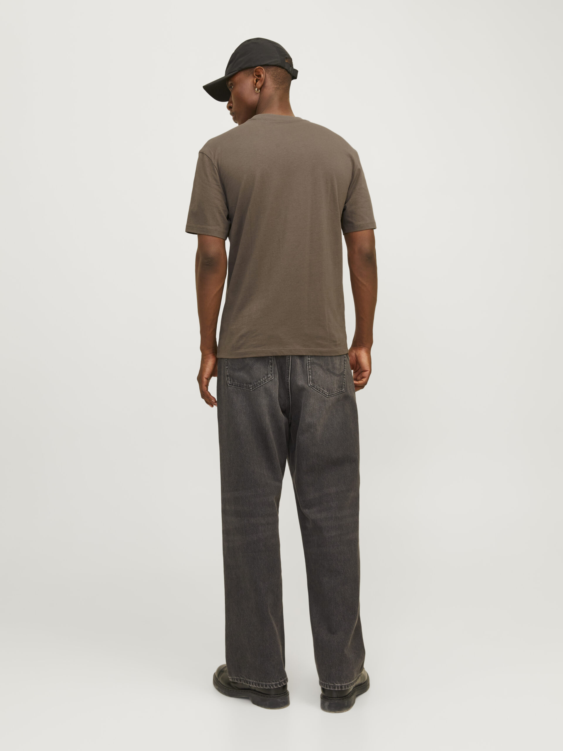 JACK&JONES Herren T-Shirt mit Rundhalsausschnitt in Braun und Violett - vineyard wine, canteen