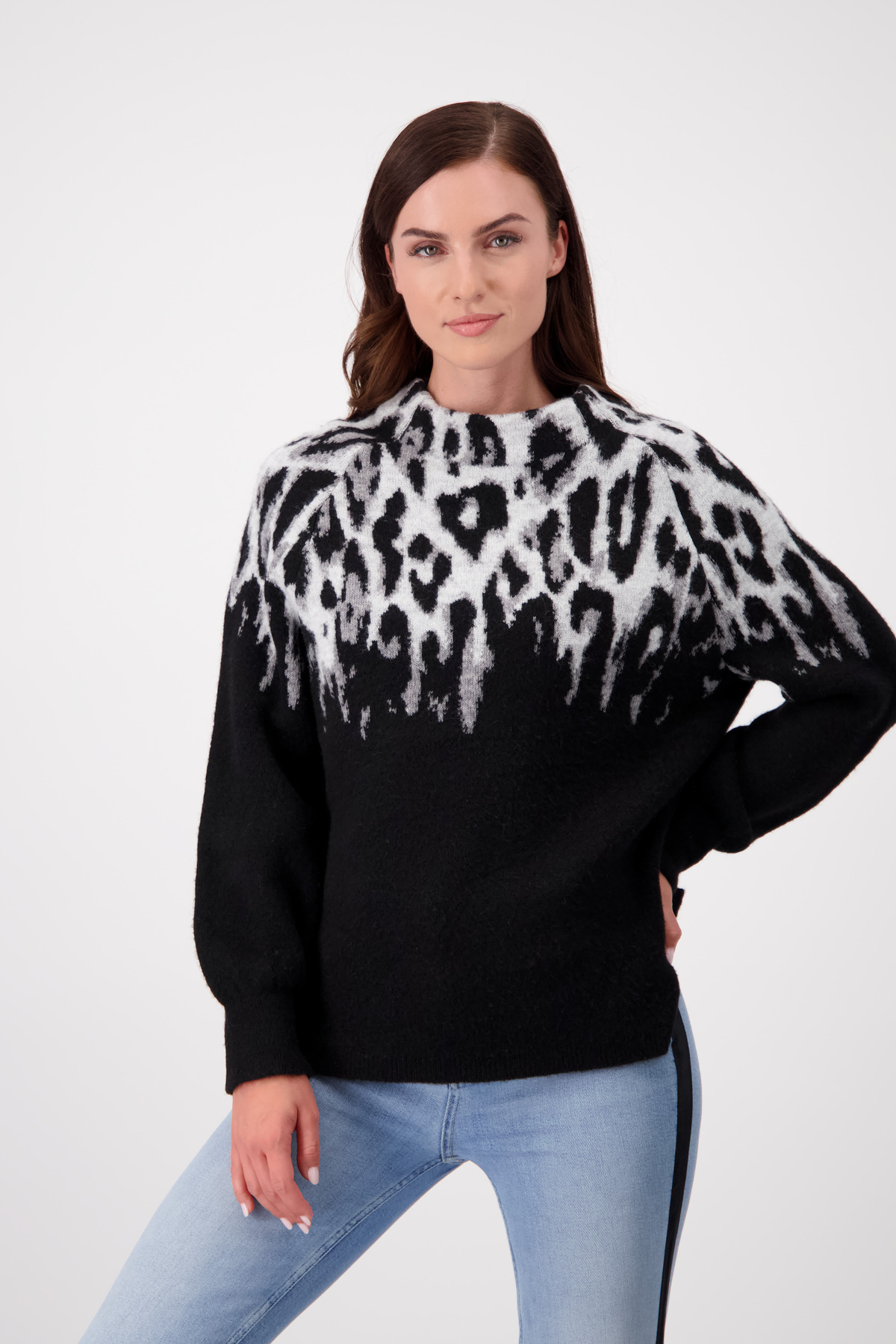 MONARI Damen Jacquard-Pullover langarm mit Leopardenmuster in Schwarz gemustert
