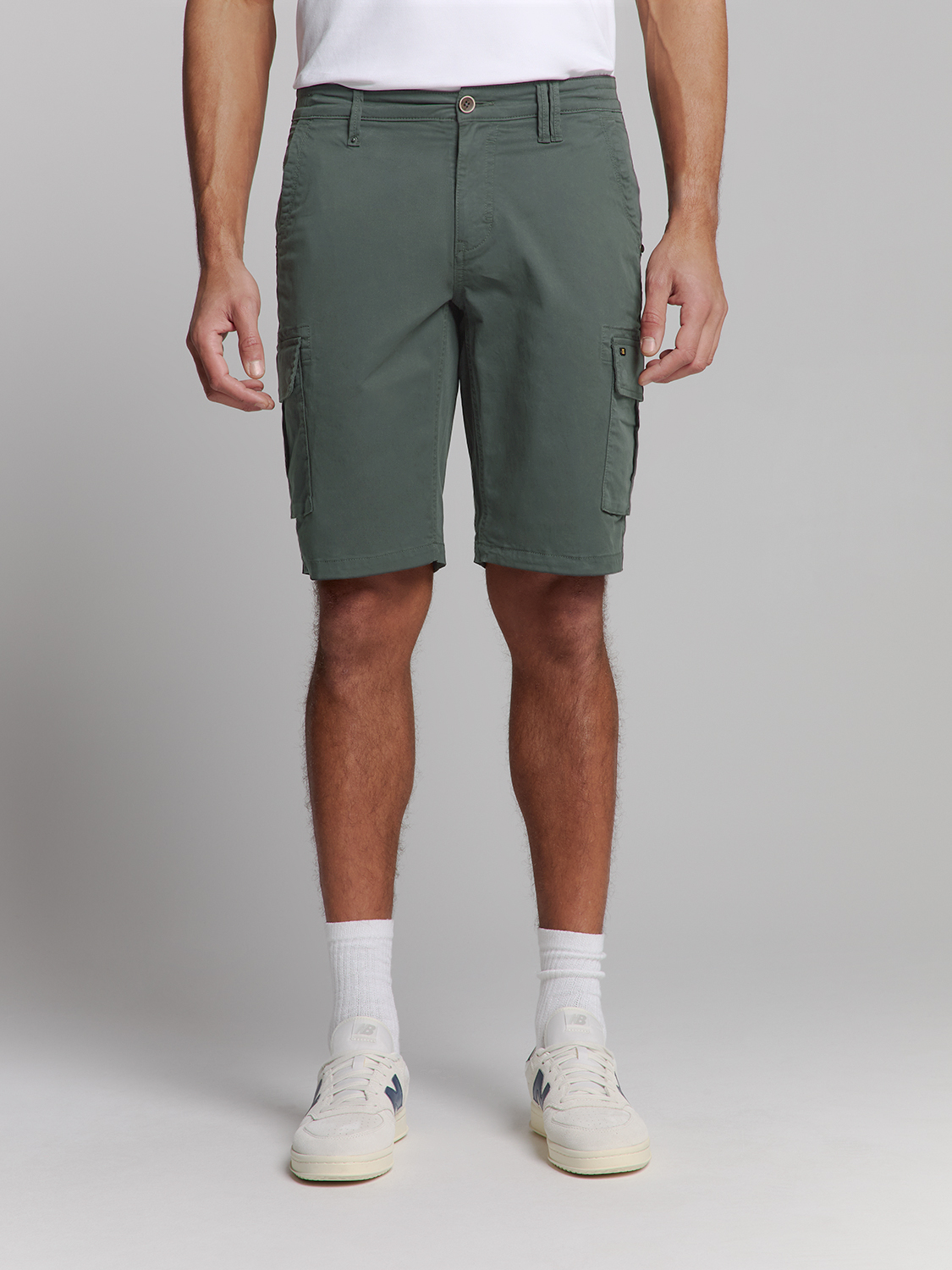 NO EXCESS Herren Cargo Shorts – Stretch, Cargotaschen, robuster Look, in Light Army Green, Steel Grey und Beige