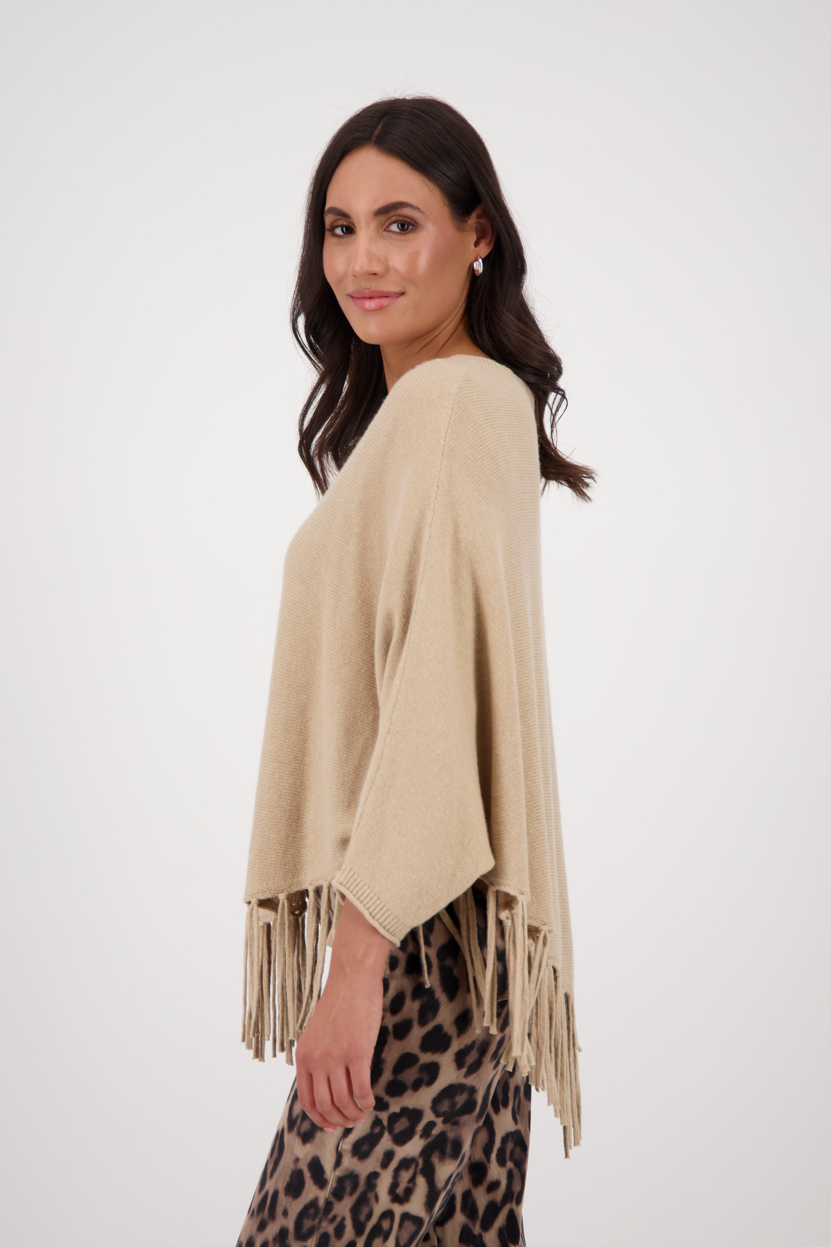 MONARI Damen Poncho-Pullover mit Fransen – Oversized Fit in Cinnemon