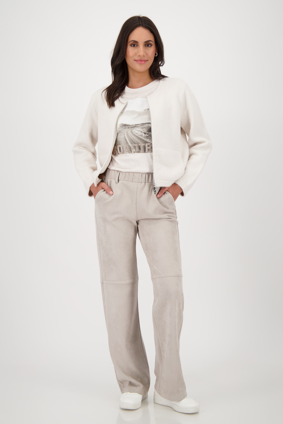 MONARI Damen Strickjacke in Oat Milk Beige mit Rundhals und weicher Haptik