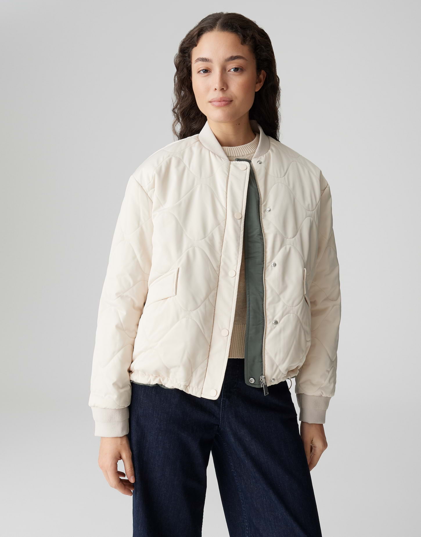 OPUS Damen Wendejacke Hailinu offwhite und schwarz mit Blousonkragen