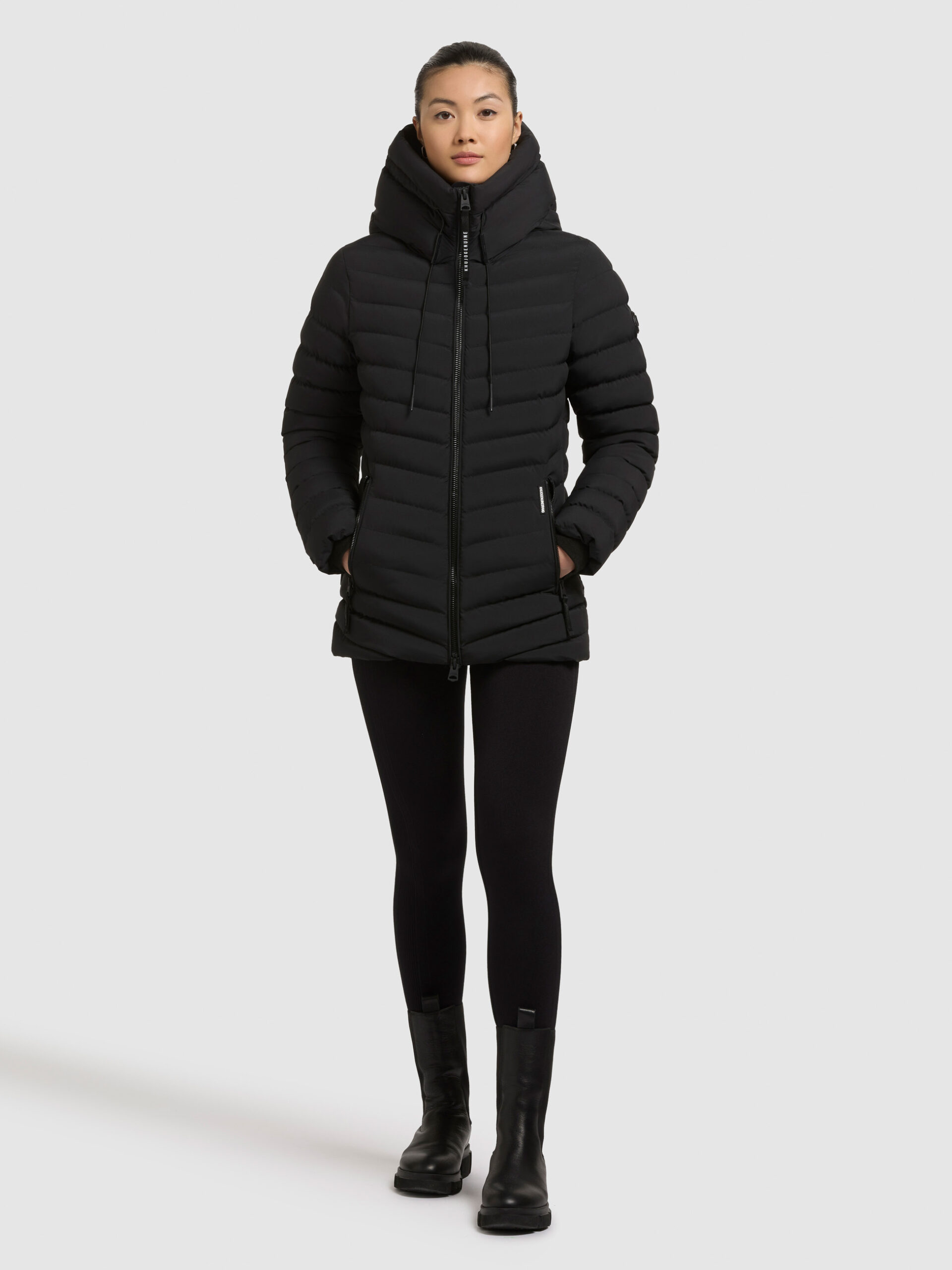 KHUJO Damen Steppjacke PACE 2 Schwarz mit Kapuze und silberglänzendem Innenfutter