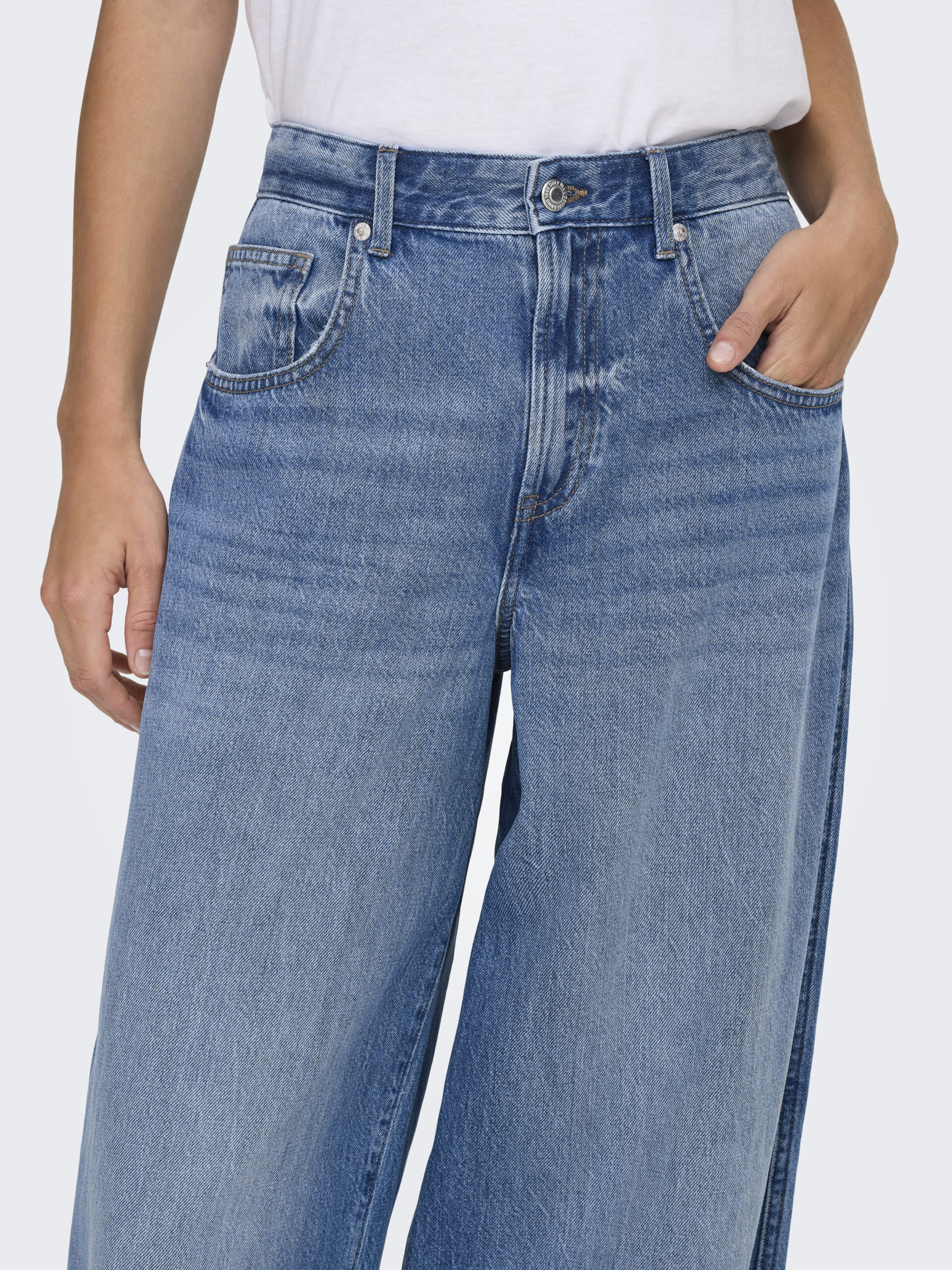 ONLY Damenjeans in Barrel-Style ONLTAYLOR in Blue Denim